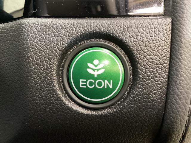 シャトルハイブリッドＸ　ナビ　バックカメラ　ＥＴＣ　ワンセグチューナナビ　バックカメラ　ＥＴＣ　ワンセグチューナ　ブルートゥース対応　クルーズコントロール　プッシュボタンエンジンスタート　オートエアコン　カーペットマット　バイザー　フォグランプ　ＬＥＤヘッドライト（京都府）の中古車