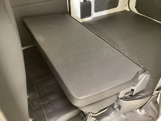 ハイゼットカーゴDX ワンオーナー ETC ラジオ スマートアシストワンオーナー ETC ラジオ 両側スライドドア オートライト オートマチックハイビーム リアコーナーセンサー 横滑り防止措置 衝突被害軽減ブレーキ ドアバイザー アクセサリーソケット スマートアシスト(京都府)の中古車