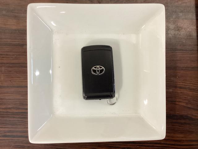 パッソX Gパッケージ ナビ バックカメラ ETC ワンセグTVナビ バックカメラ ETC ワンセグチューナー ブルートゥース対応 キーフリーシステム アルミホイール オートエアコン 電動格納式ドアミラー アイドリングストップ カーペットマット バイザー ABS(京都府)の中古車