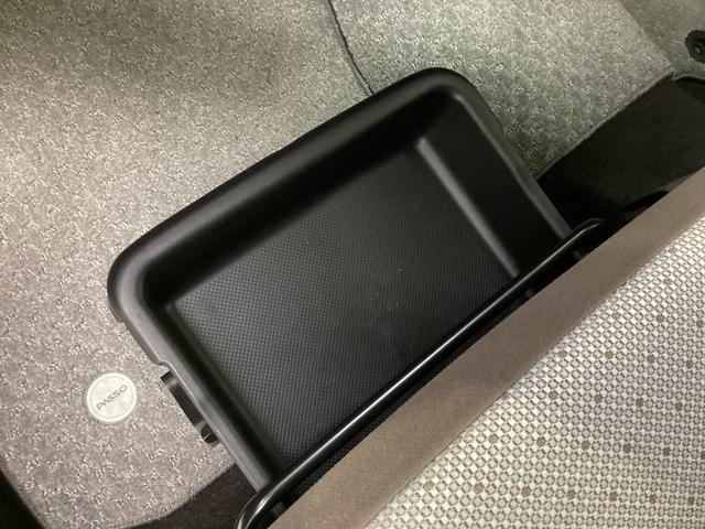 パッソX Gパッケージ ナビ バックカメラ ETC ワンセグTVナビ バックカメラ ETC ワンセグチューナー ブルートゥース対応 キーフリーシステム アルミホイール オートエアコン 電動格納式ドアミラー アイドリングストップ カーペットマット バイザー ABS(京都府)の中古車