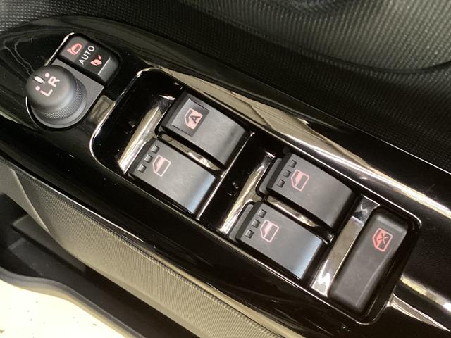 ムーヴキャンバスＧブラックインテリアリミテッド　ＳＡIII　パノラマモニターワンオーナー　ナビＴＶ　パノラマモニター　ドライブレコーダー　両側電動スライドドア　オートライト　オートマチックハイビーム　ＵＳＢ接続　Ｂｌｕｅｔｏｏｔｈ　ＤＶＤ　プッシュスタート　横滑り防止装置（京都府）の中古車