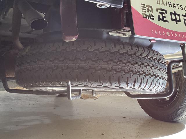 ハイゼットトラックジャンボエクストラ　ワンオーナー　４ＷＤ　５速ＭＴ車ワンオーナー　４ＷＤ　５速ＭＴ車　ディスプレイオーディオ　バックカメラ　３方開　荷台作業灯　オートマチックハイビーム　前後コーナーセンサー　ＵＳＢ接続　Ｂｌｕｅｔｏｏｔｈ　ＬＥＤヘッドライト　スマアシ（京都府）の中古車