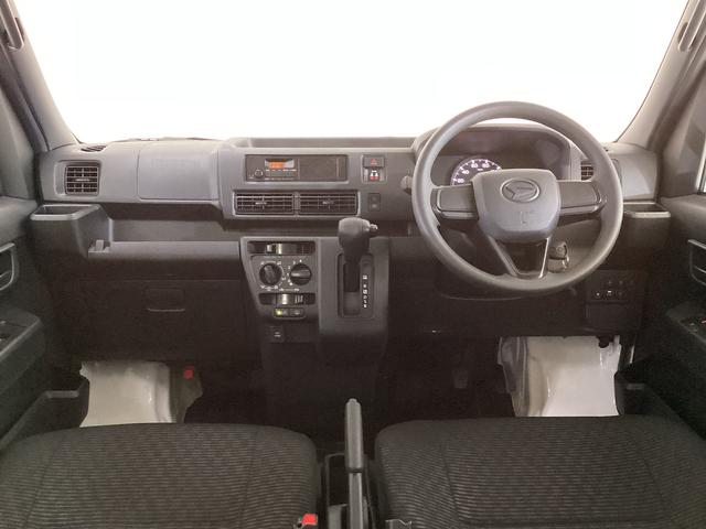 ハイゼットカーゴデラックス　４ＷＤＣＶＴ　ＡＭ／ＦＭチューナー　ワンオーナー切替式４ＷＤ　ＣＶＴ車　ラジオデッキ　前後コーナーセンサー　オートライト　オートマチックハイビーム　　キーレスエントリー　アイドリングストップ　横滑り防止措置　スマートアシスト　ワンオーナー（京都府）の中古車