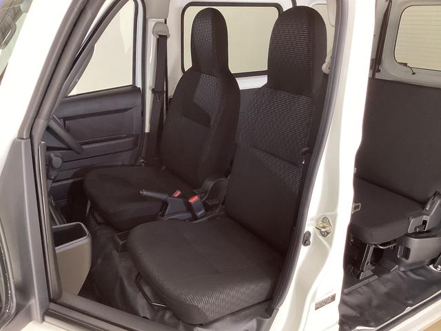 ハイゼットカーゴデラックス　４ＷＤＣＶＴ　ＡＭ／ＦＭチューナー　ワンオーナー切替式４ＷＤ　ＣＶＴ車　ラジオデッキ　前後コーナーセンサー　オートライト　オートマチックハイビーム　　キーレスエントリー　アイドリングストップ　横滑り防止措置　スマートアシスト　ワンオーナー（京都府）の中古車