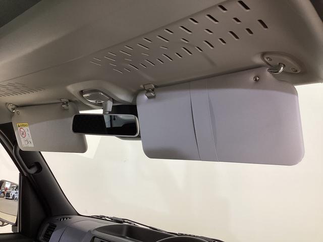 ハイゼットカーゴデラックス　４ＷＤＣＶＴ　ＡＭ／ＦＭチューナー　ワンオーナー切替式４ＷＤ　ＣＶＴ車　ラジオデッキ　前後コーナーセンサー　オートライト　オートマチックハイビーム　　キーレスエントリー　アイドリングストップ　横滑り防止措置　スマートアシスト　ワンオーナー（京都府）の中古車