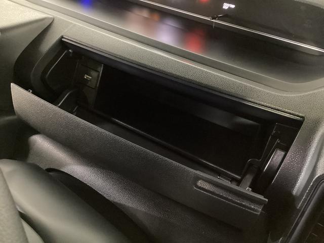 タントカスタムＸ　届出済未使用車　ナビ　バックカメラ　地デジ届出済未使用車　ナビ　フルセグチューナー　ブルートゥース対応　バックカメラ　プッシュボタンエンジンスタート　両側リヤパワースライドドア　ＬＥＤヘッドライト　コーナーセンサー　オートエアコン　ＡＢＳ（京都府）の中古車