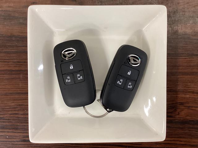 タントカスタムＸ　届け出済み未使用車　両側電動スライド　リアカメラ届け出済み未使用車　バックカメラ　両側電動スライドドア　前席シートヒーター　前後コーナーセンサー　オートマチックハイビーム　１４インチ純正アルミホイール　オートブレーキホールド　ＵＳＢチャージャー（京都府）の中古車