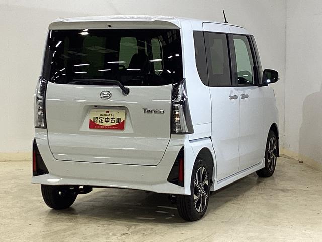 タントカスタムX 届け出済み未使用車 両側電動スライド リアカメラ届け出済み未使用車 ナビ付き バックカメラ 両側電動スライドドア 前席シートヒーター オートマチックハイビーム 前後コーナーセンサー 14インチ純正アルミ オートブレーキホールド USBチャージャー(京都府)の中古車