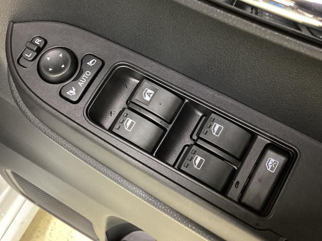 タントカスタムX 届け出済み未使用車 両側電動スライド リアカメラ届け出済み未使用車 ナビ付き バックカメラ 両側電動スライドドア 前席シートヒーター オートマチックハイビーム 前後コーナーセンサー 14インチ純正アルミ オートブレーキホールド USBチャージャー(京都府)の中古車