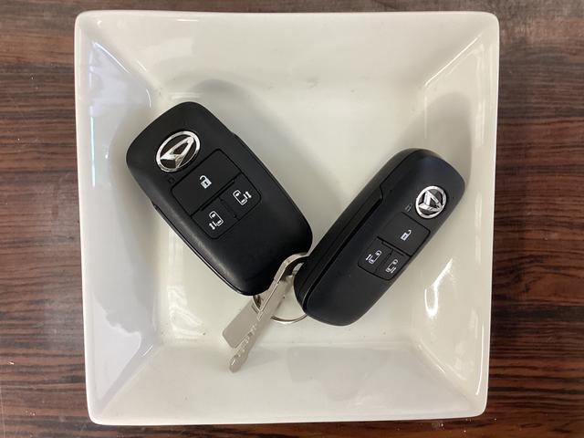 トールカスタムＧ　ナビ　後席モニター　ドラレコ　バックカメラナビ　後席モニター　ドラレコ　バックカメラ　両側電動スライドドア　アダプティブクルーズコントロール　前後コーナーセンサー　オートマチックハイビーム　電子パーキング　１４インチ純正アルミホイール　ＤＶＤ（京都府）の中古車