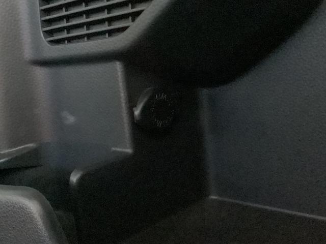 トールカスタムＧ　ナビ　後席モニター　ドラレコ　バックカメラナビ　後席モニター　ドラレコ　バックカメラ　両側電動スライドドア　アダプティブクルーズコントロール　前後コーナーセンサー　オートマチックハイビーム　電子パーキング　１４インチ純正アルミホイール　ＤＶＤ（京都府）の中古車