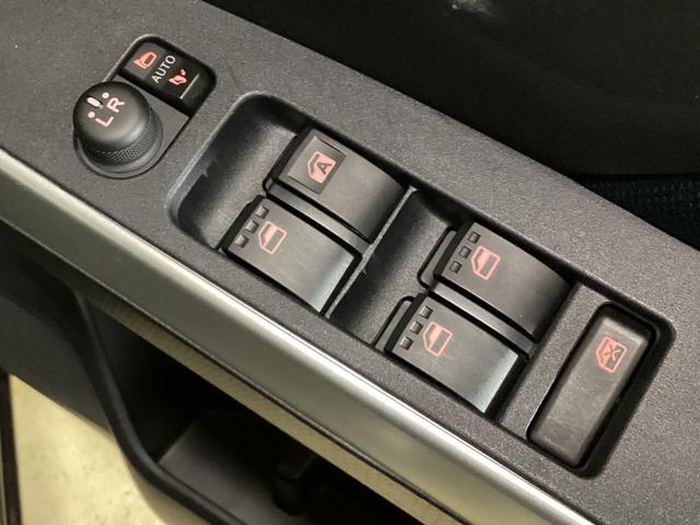 トールカスタムＧ　ナビ　後席モニター　ドラレコ　バックカメラナビ　後席モニター　ドラレコ　バックカメラ　両側電動スライドドア　アダプティブクルーズコントロール　前後コーナーセンサー　オートマチックハイビーム　電子パーキング　１４インチ純正アルミホイール　ＤＶＤ（京都府）の中古車