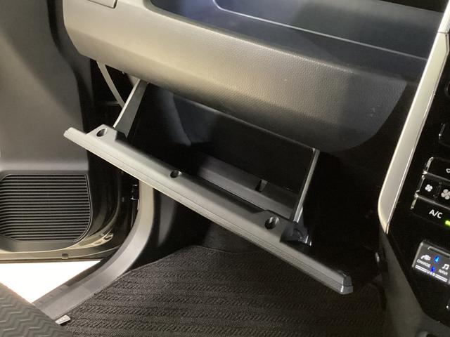 トールカスタムＧ　ナビ　後席モニター　ドラレコ　バックカメラナビ　後席モニター　ドラレコ　バックカメラ　両側電動スライドドア　アダプティブクルーズコントロール　前後コーナーセンサー　オートマチックハイビーム　電子パーキング　１４インチ純正アルミホイール　ＤＶＤ（京都府）の中古車