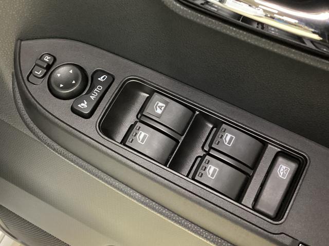 タントカスタムX 届出済未使用車 バックカメラ 電動スライドドア届出済み未使用車 バックカメラ 両側電動スライドドア 前席シートヒーター 前後コーナーセンサー オートマチックハイビーム 電子パーキング オートブレーキホールド USB LEDヘッドライト(京都府)の中古車