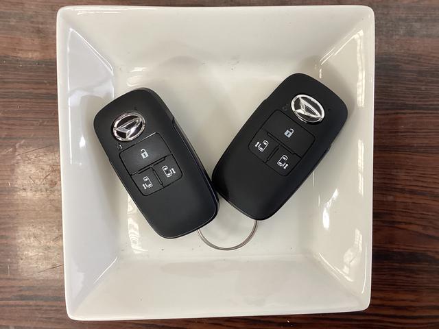 タントカスタムＸ　届出済未使用車　バックカメラ　両側電動スライド届出済未使用車　バックカメラ　両側電動スライドドア　前後コーナーセンサー　前席シートヒーター　オートマチックハイビーム　電子パーキング　オートブレーキホールド　ＬＥＤヘッドライト　スマートアシスト（京都府）の中古車