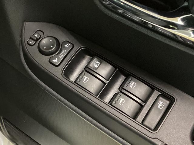 タントカスタムX ワンオーナー 両側リヤパワースライドドアワンオーナー バックカメラ 両側リヤパワースライドドア プッシュボタンエンジンスタート スマートアシスト LEDヘッドライト コーナーセンサー オートエアコン オートライト シートヒーター ABS(京都府)の中古車