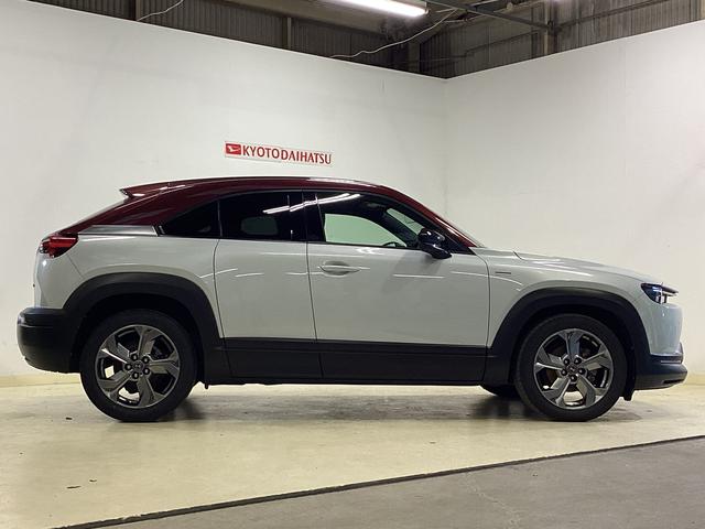 MX−30100周年特別記念車 純正ナビ 全周囲カメラ ETC純正ナビ 全周囲カメラ ETC プッシュボタンエンジンスタート アルミホイール フルセグチューナー コーナーセンサー シートヒーター クルーズコントロール カーペットマット アイドリングストップ(京都府)の中古車