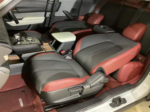 MX−30100周年特別記念車 純正ナビ 全周囲カメラ ETC純正ナビ 全周囲カメラ ETC プッシュボタンエンジンスタート アルミホイール フルセグチューナー コーナーセンサー シートヒーター クルーズコントロール カーペットマット アイドリングストップ(京都府)の中古車