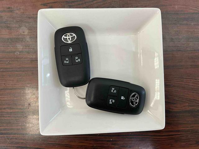 ルーミーカスタムG−Tナビ パノラマモニター ETC ドラレコ クルーズコントロール クリアランスソナー アイドリングストップ プッシュボタンスタート キーフリー アルミホイール シートヒーター 両側電動スライドドア(京都府)の中古車