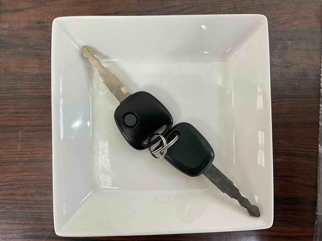 ワゴンＲＦＸ　４ＷＤ　マニュアル（ミッション）　ナビ　ＥＴＣ４ＷＤ　ナビ　フルセグチューナー　ブルートゥース対応　ＥＴＣ　キーレスリモコン　アイドリングストップ　オートエアコン　電動格納式ドアミラー　マニュアル（ミッション）　ホイールキャップ　シートヒーター（京都府）の中古車