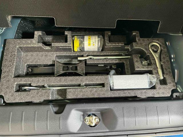 タントカスタムＲＳセレクション　４ＷＤ　ターボ車　バックカメラ４ＷＤ　ターボ　運転席ロングスライドシート　オーディオレス　運転席助手席シートヒーター　ＥＴＣ　全車速追従式クルーズコントロール　オートライト　オートハイビーム　キーフリー　ＬＥＤヘッドライト（京都府）の中古車