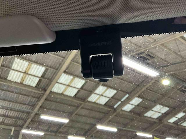 ＺＲ−Ｖｅ：ＨＥＶ　Ｚナビ　パノラマモニター　ＥＴＣ２．０　ドライブレコーダー　アルミホイール　オートライト　デュアルエアバッグ　ＡＢＳ　安全ボディ　パワーシート　ＬＥＤヘッドランプ　プッシュボタンスタート　キーフリー（京都府）の中古車