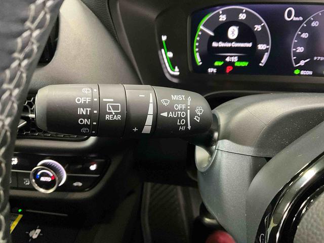 ＺＲ−Ｖｅ：ＨＥＶ　Ｚナビ　パノラマモニター　ＥＴＣ２．０　ドライブレコーダー　アルミホイール　オートライト　デュアルエアバッグ　ＡＢＳ　安全ボディ　パワーシート　ＬＥＤヘッドランプ　プッシュボタンスタート　キーフリー（京都府）の中古車