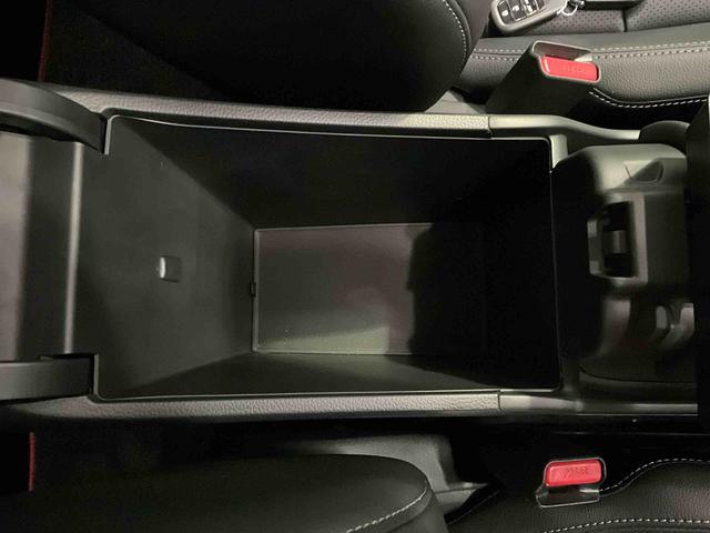 ＺＲ−Ｖｅ：ＨＥＶ　Ｚナビ　パノラマモニター　ＥＴＣ２．０　ドライブレコーダー　アルミホイール　オートライト　デュアルエアバッグ　ＡＢＳ　安全ボディ　パワーシート　ＬＥＤヘッドランプ　プッシュボタンスタート　キーフリー（京都府）の中古車