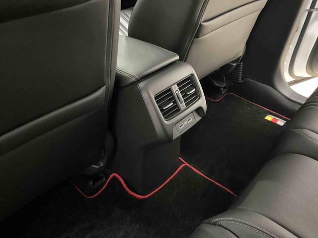 ＺＲ−Ｖｅ：ＨＥＶ　Ｚナビ　パノラマモニター　ＥＴＣ２．０　ドライブレコーダー　アルミホイール　オートライト　デュアルエアバッグ　ＡＢＳ　安全ボディ　パワーシート　ＬＥＤヘッドランプ　プッシュボタンスタート　キーフリー（京都府）の中古車