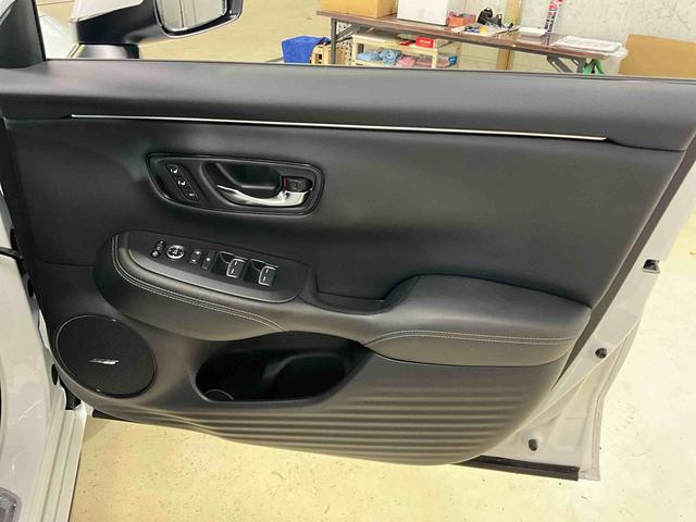 ＺＲ−Ｖｅ：ＨＥＶ　Ｚナビ　パノラマモニター　ＥＴＣ２．０　ドライブレコーダー　アルミホイール　オートライト　デュアルエアバッグ　ＡＢＳ　安全ボディ　パワーシート　ＬＥＤヘッドランプ　プッシュボタンスタート　キーフリー（京都府）の中古車