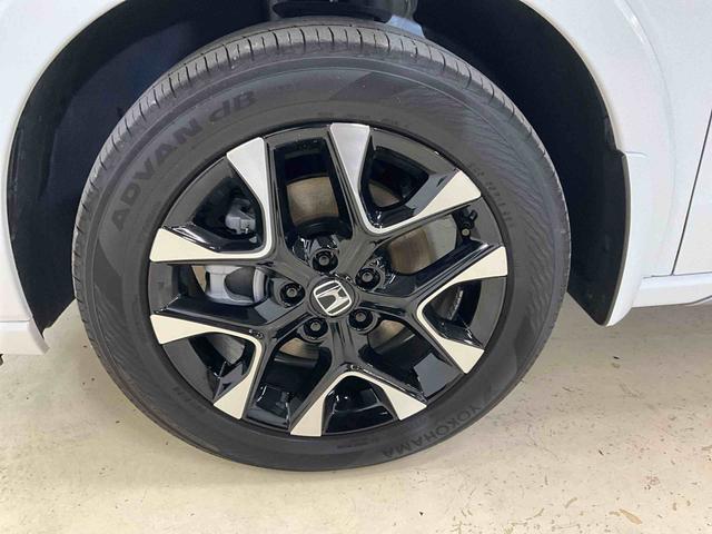 ＺＲ−Ｖｅ：ＨＥＶ　Ｚナビ　パノラマモニター　ＥＴＣ２．０　ドライブレコーダー　アルミホイール　オートライト　デュアルエアバッグ　ＡＢＳ　安全ボディ　パワーシート　ＬＥＤヘッドランプ　プッシュボタンスタート　キーフリー（京都府）の中古車