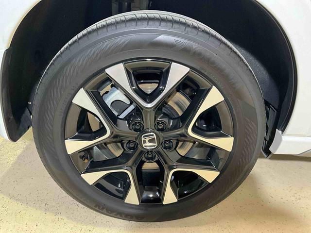 ＺＲ−Ｖｅ：ＨＥＶ　Ｚナビ　パノラマモニター　ＥＴＣ２．０　ドライブレコーダー　アルミホイール　オートライト　デュアルエアバッグ　ＡＢＳ　安全ボディ　パワーシート　ＬＥＤヘッドランプ　プッシュボタンスタート　キーフリー（京都府）の中古車