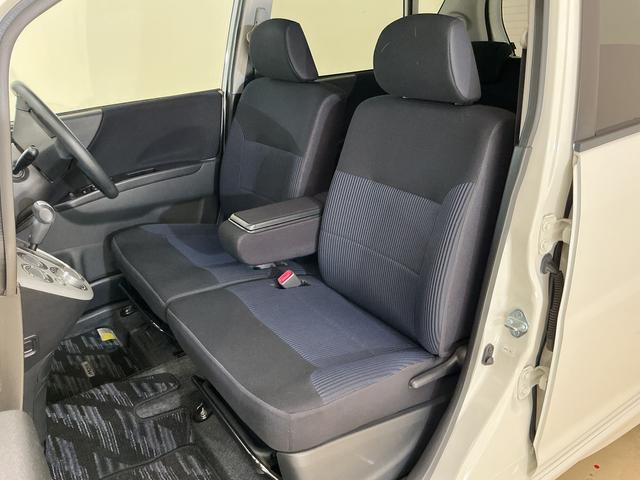 ムーヴＸ　ＶＳ　ＣＤチューナー　キーフリーシステム　アルミホイールＣＤチューナー　キーフリーシステム　アルミホイール　マニュアルエアコン　カーペットマット　電動格納式ドアミラー　フォグランプ　運転席・助手席エアバッグ　パワステ　パワーウインドウ　ＡＢＳ　ベンチシート（京都府）の中古車