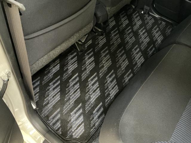 ムーヴＸ　ＶＳ　ＣＤチューナー　キーフリーシステム　アルミホイールＣＤチューナー　キーフリーシステム　アルミホイール　マニュアルエアコン　カーペットマット　電動格納式ドアミラー　フォグランプ　運転席・助手席エアバッグ　パワステ　パワーウインドウ　ＡＢＳ　ベンチシート（京都府）の中古車