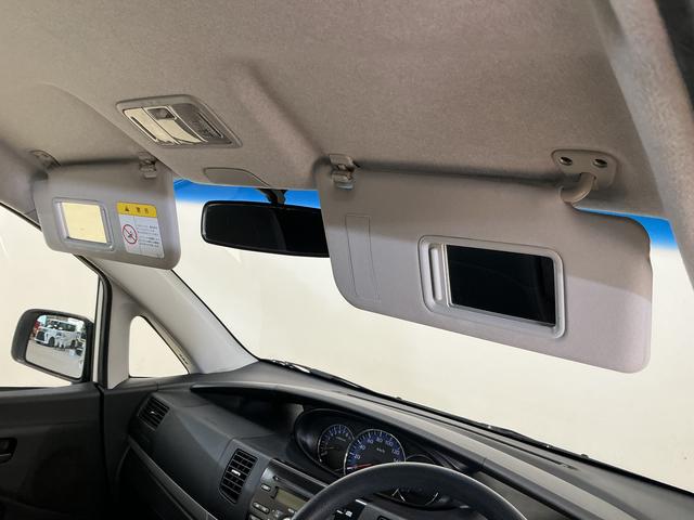 ムーヴＸ　ＶＳ　ＣＤチューナー　キーフリーシステム　アルミホイールＣＤチューナー　キーフリーシステム　アルミホイール　マニュアルエアコン　カーペットマット　電動格納式ドアミラー　フォグランプ　運転席・助手席エアバッグ　パワステ　パワーウインドウ　ＡＢＳ　ベンチシート（京都府）の中古車