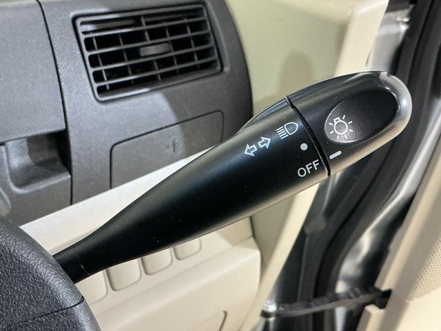 ムーヴＸ　ワンオーナー　ＣＤチューナー　キーフリーシステム　ＡＢＳワンオーナー　キーフリーシステム　ＣＤチューナー　キーレスリモコン　マニュアルエアコン　電動格納式ドアミラー　ホイールキャップ　リヤワイパー　ロングバイザー　ベンチシート　パワステ　パワーウインドウ（京都府）の中古車