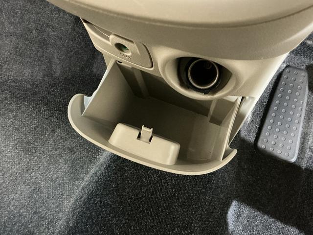 ムーヴＸ　ワンオーナー　ＣＤチューナー　キーフリーシステム　ＡＢＳワンオーナー　キーフリーシステム　ＣＤチューナー　キーレスリモコン　マニュアルエアコン　電動格納式ドアミラー　ホイールキャップ　リヤワイパー　ロングバイザー　ベンチシート　パワステ　パワーウインドウ（京都府）の中古車