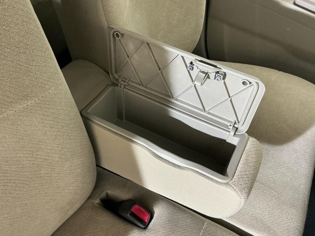 ムーヴＸ　ワンオーナー　ＣＤチューナー　キーフリーシステム　ＡＢＳワンオーナー　キーフリーシステム　ＣＤチューナー　キーレスリモコン　マニュアルエアコン　電動格納式ドアミラー　ホイールキャップ　リヤワイパー　ロングバイザー　ベンチシート　パワステ　パワーウインドウ（京都府）の中古車