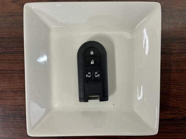 ムーヴキャンバスXリミテッド SAIII ワンオーナー ナビ バックカメラワンオーナー ナビ バックカメラ ドライブレコーダー 両側電動スライドドア オートマチックハイビーム USB Bluetooth DVD プッシュスタート 横滑り防止装置 スマートキー フルセグTV(京都府)の中古車