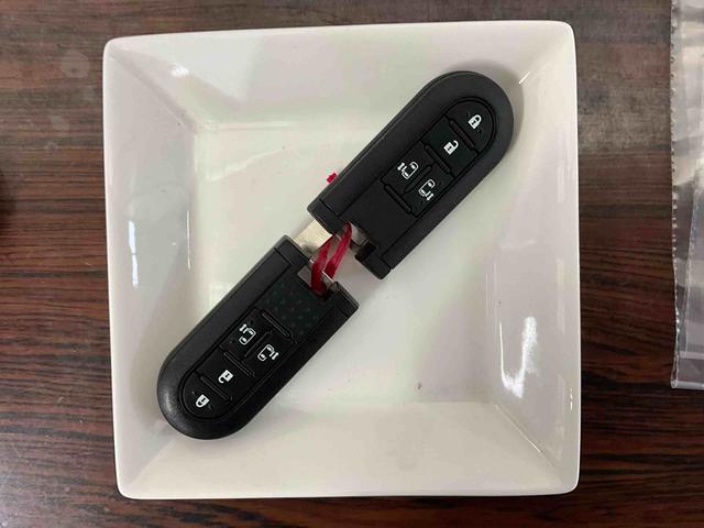 タントＸリミテッドＳＡIII　両側電動スライドドア　キーフリー衝突被害軽減システム　オートライト　オートマチックハイビーム　ＬＥＤヘッドライト　両側電動スライドドア　キーフリーシステム　プッシュボタンスタート　カーナビ　パノラマモニター　ＥＴＣ　前方ドラレコ（京都府）の中古車