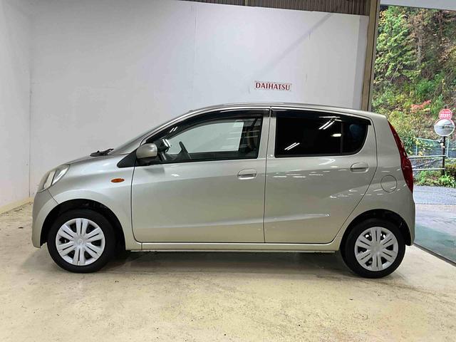 ミラXリミテッドナビ キーフリーシステム オートエアコン 運転席 助手席 エアバッグ ABS 安全ボディ バイザー カーペットマット 電動格納式ドアミラー 運転席シートリフター フルホイールキャップ(京都府)の中古車