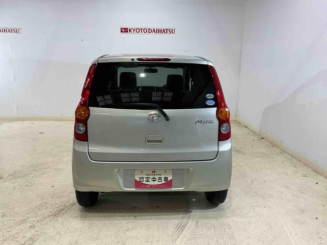 ミラXリミテッドナビ キーフリーシステム オートエアコン 運転席 助手席 エアバッグ ABS 安全ボディ バイザー カーペットマット 電動格納式ドアミラー 運転席シートリフター フルホイールキャップ(京都府)の中古車