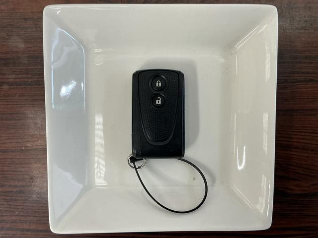 ムーヴＸリミテッド　ワンオーナー　ナビ　バックカメラ　ワンセグＴＶワンオーナー　ナビ　バックカメラ　１４インチ純正アルミホイール　ワンセグＴＶ　スマートキー　アイドリングストップ　盗難防止装置　１２Ｖ電源ソケット　ヘッドライトレべライザー　オートエアコン　ＡＢＳ（京都府）の中古車