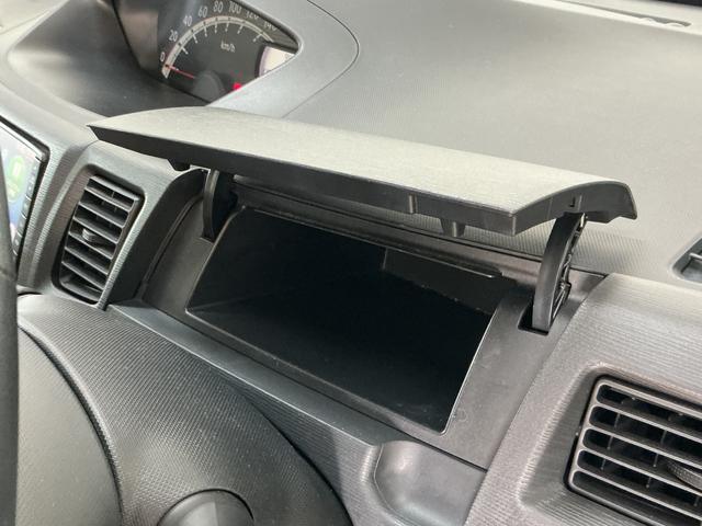 ムーヴＸリミテッド　ワンオーナー　ナビ　バックカメラ　ワンセグＴＶワンオーナー　ナビ　バックカメラ　１４インチ純正アルミホイール　ワンセグＴＶ　スマートキー　アイドリングストップ　盗難防止装置　１２Ｖ電源ソケット　ヘッドライトレべライザー　オートエアコン　ＡＢＳ（京都府）の中古車