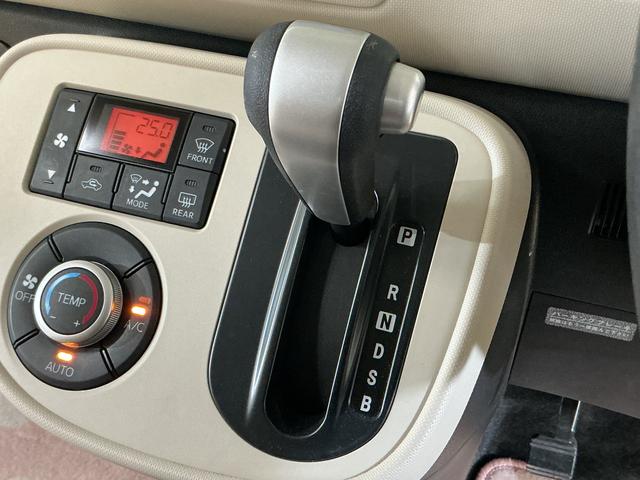 ミラココアココアＸ　ナビＴＶ　バックカメラ　Ｂｌｕｅｔｏｏｔｈ　ＤＶＤナビＴＶ　バックカメラ　Ｂｌｕｅｔｏｏｔｈ　ＤＶＤ　アイドリングストップ　ドアバイザー　盗難防止装置　電動格納ミラー　ヘッドライトレべライザー　１２Ｖ電源ソケット　オートエアコン　スペアキー有り（京都府）の中古車