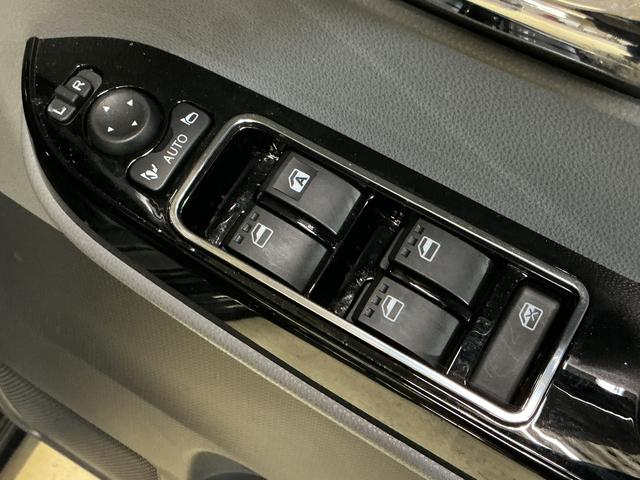 タントカスタムRSセレクション ターボ ナビ パノラマモニターターボ スマートアシスト ナビ パノラマモニター フルセグチューナー ブルートゥース対応 ドライブレコーダー ETC 両側リヤパワースライドドア プッシュボタンエンジンスタート LEDヘッドライト(京都府)の中古車