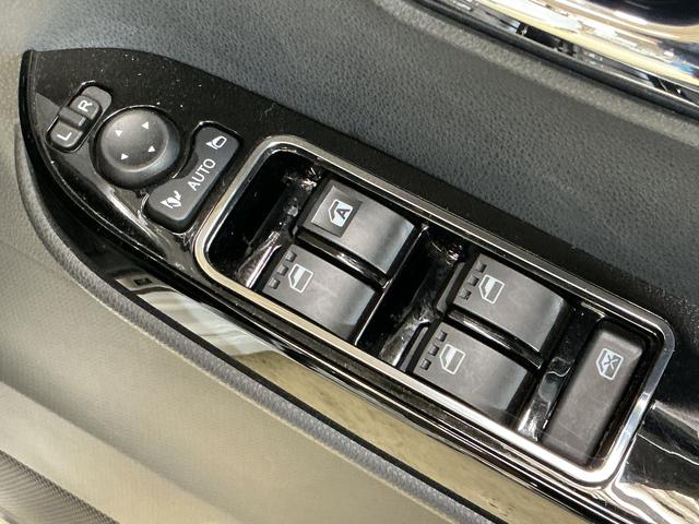 タントカスタムＲＳスタイルセレクション　ターボ　ナビ　ドラレコターボ　ナビＴＶ　ドライブレコーダー　ＥＴＣ　バックカメラ　コーナーセンサー　前席シートヒーター　ロングスライドシート　アダプティブクルーズコントロール　両側電動スライドドア　Ｂｌｕｅｔｏｏｔｈ（京都府）の中古車