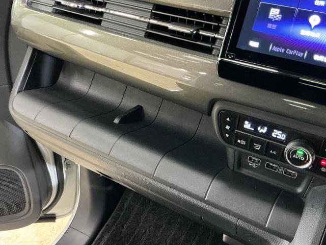 Ｎ−ＷＧＮカスタムＬ・ターボホンダセンシング　ワンオーナー　ナビ　前後ドラレコワンオーナー　ナビＴＶ　ＥＴＣ　バックカメラ　前後ドライブレコーダー　パドルシフト　前席シートヒーター　アダプティブクルーズコントロール　ＵＳＢ　Ｂｌｕｅｔｏｏｔｈ　１５インチ純正アルミホイール（京都府）の中古車