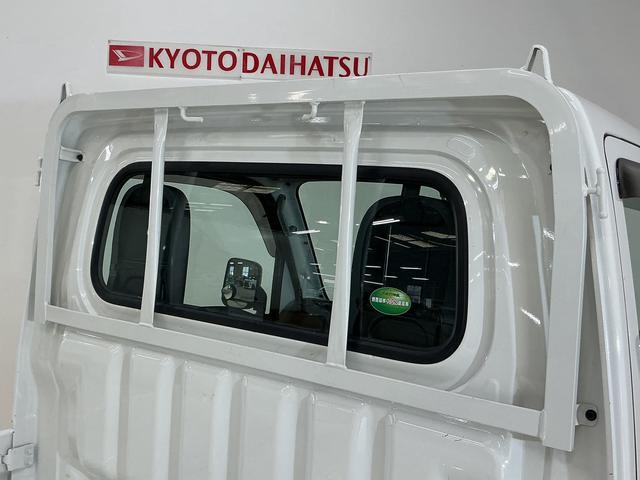 ハイゼットトラックスタンダード　切替式４ＷＤ　オートマ車　ラジオデッキ　３方開切替式４ＷＤ　オートマ　ラジオデッキ　ＥＴＣ　３方開　ドアバイザー　ラバーマット　ヘッドライトレべライザー　マニュアルエアコン　１２Ｖ電源ソケット　スペアタイヤ　バッテリーカバー（京都府）の中古車