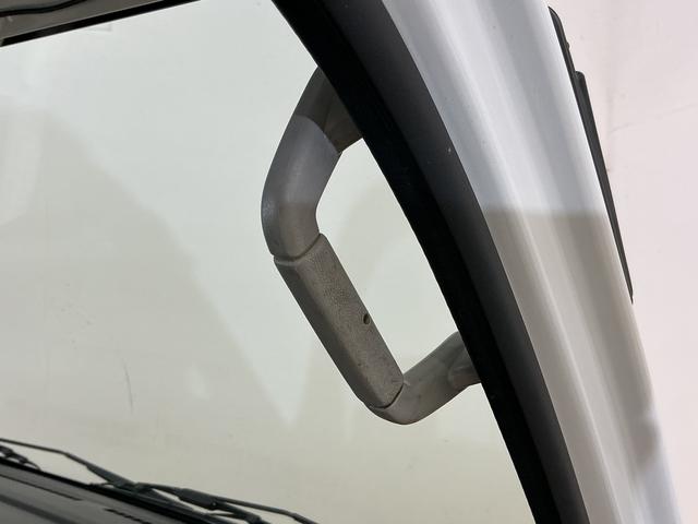 ハイゼットトラックスタンダード　切替式４ＷＤ　オートマ車　ラジオデッキ　３方開切替式４ＷＤ　オートマ　ラジオデッキ　ＥＴＣ　３方開　ドアバイザー　ラバーマット　ヘッドライトレべライザー　マニュアルエアコン　１２Ｖ電源ソケット　スペアタイヤ　バッテリーカバー（京都府）の中古車